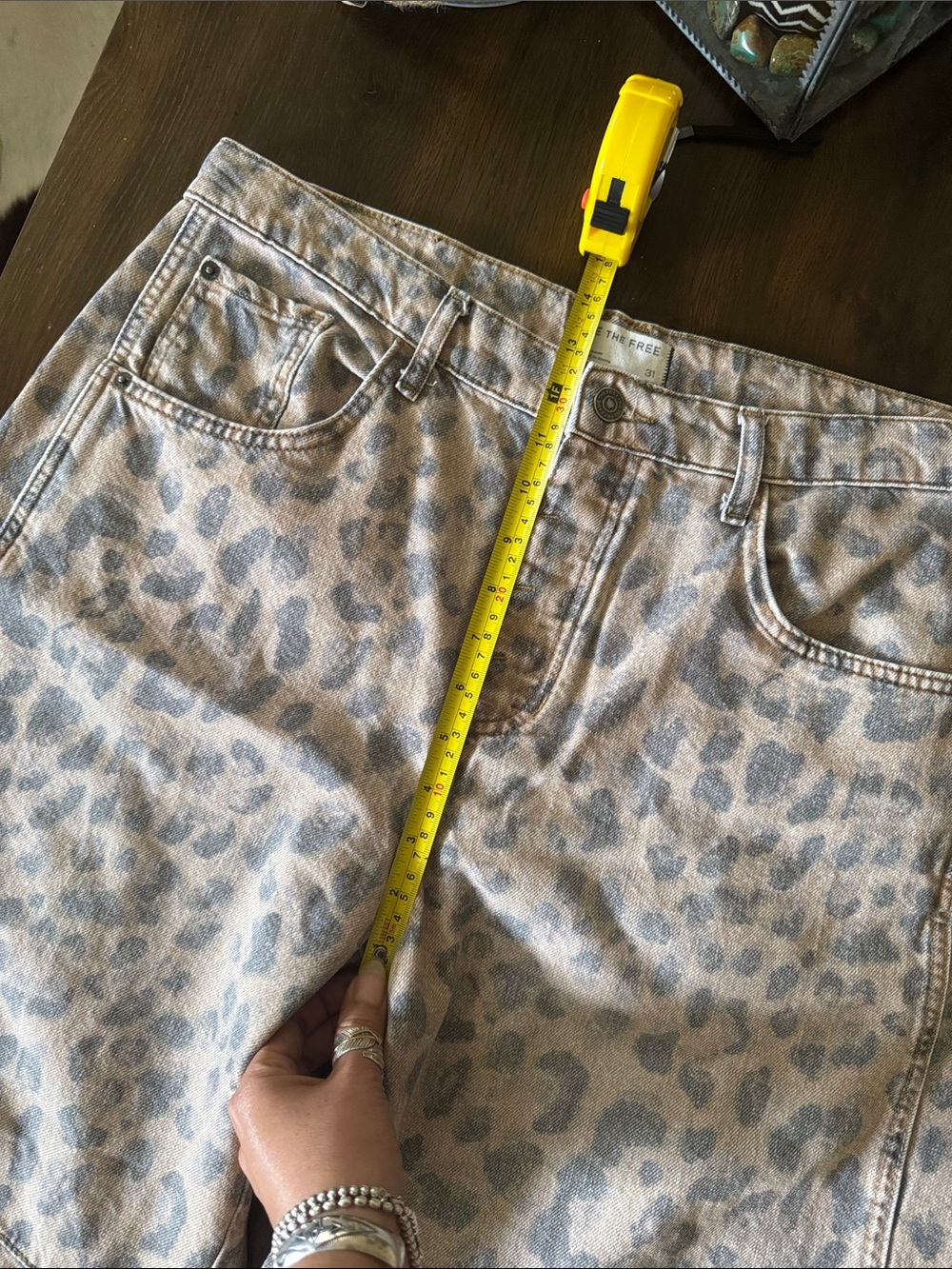 Free People We The Free Good Luck barrel jeans in a leopard print size 31 - Picture 8 of 16